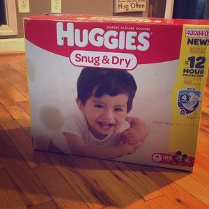 Huggies Snug and dry Size 4